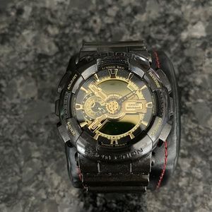 Used G-Shock watch. Shows signs on wear. Needs a new battery